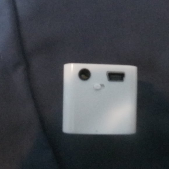 Portable Rechargeable Speaker USB/TF Stereo - Picture 6 of 6